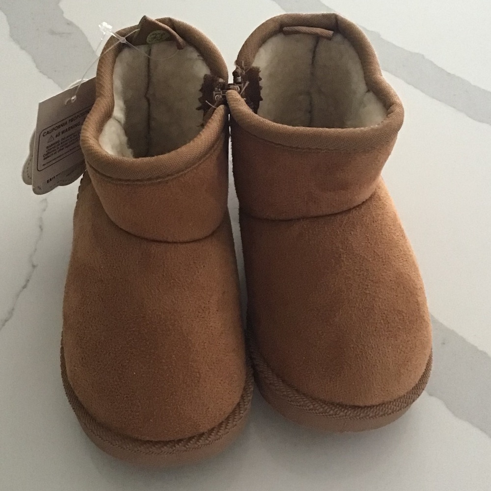 First Steps by Stepping Stones Toddler Girl Warm Boots Size 5
